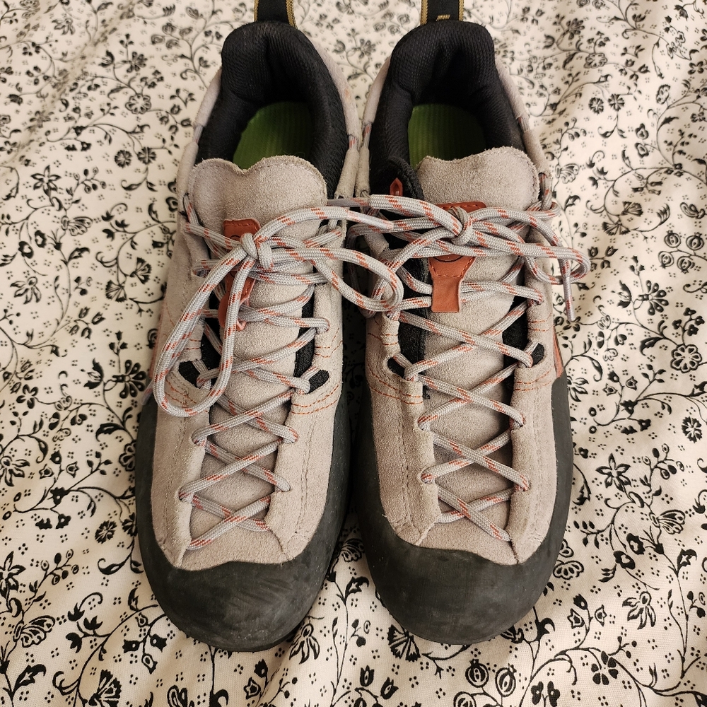 La Sportive Men's Boulder X hiking shoes size 9.5